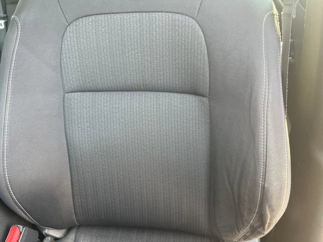Used 2023 Nissan Altima 2.5 SV FWD image 9