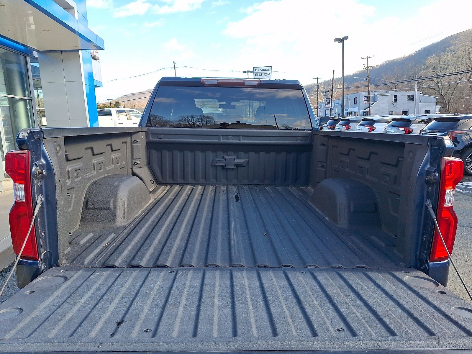 Used 2021 Chevrolet Silverado 1500 RST w/ Bed Protection Package image 28