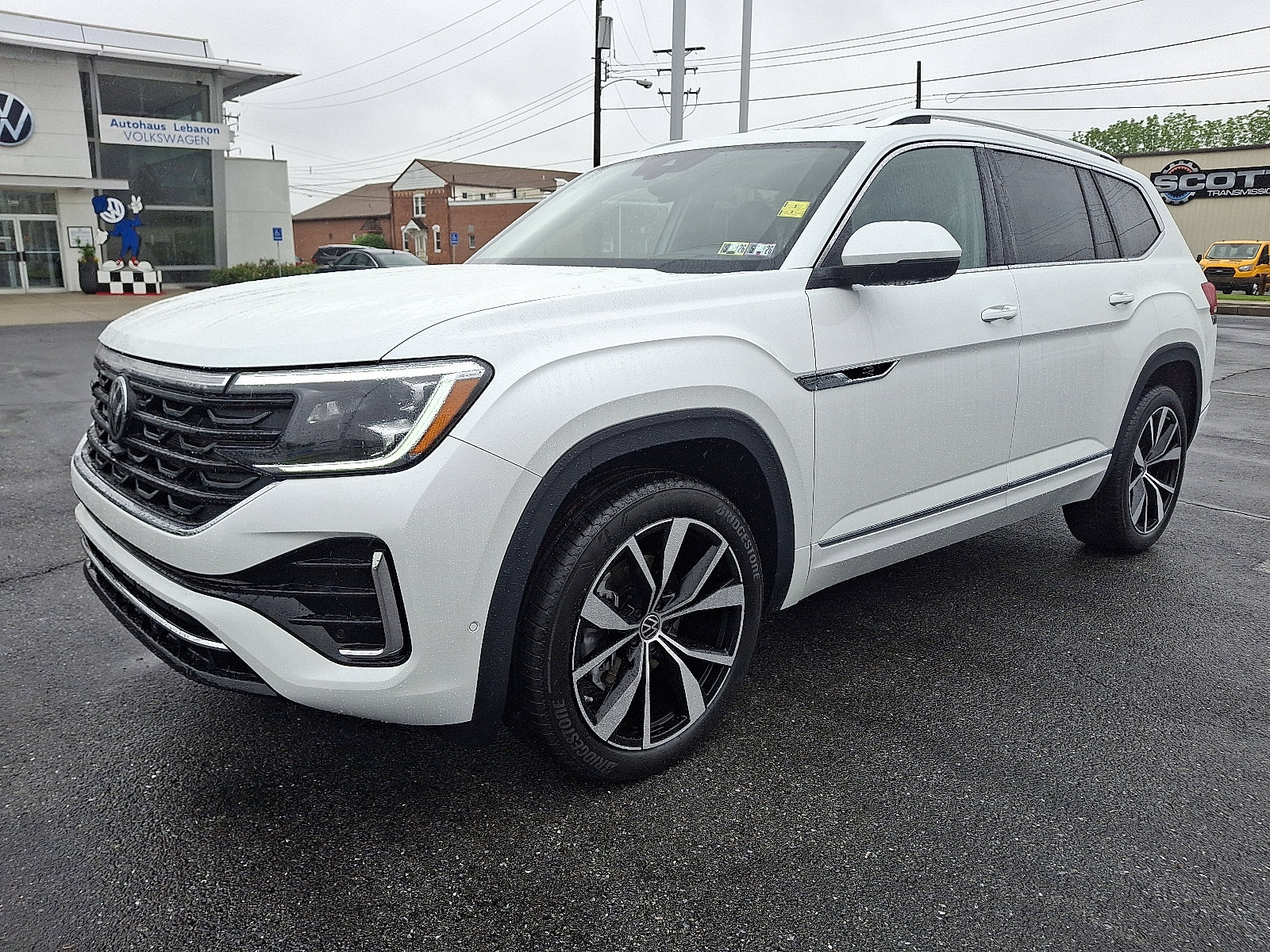 New 2025 Volkswagen Atlas SEL Premium R-Line image 3