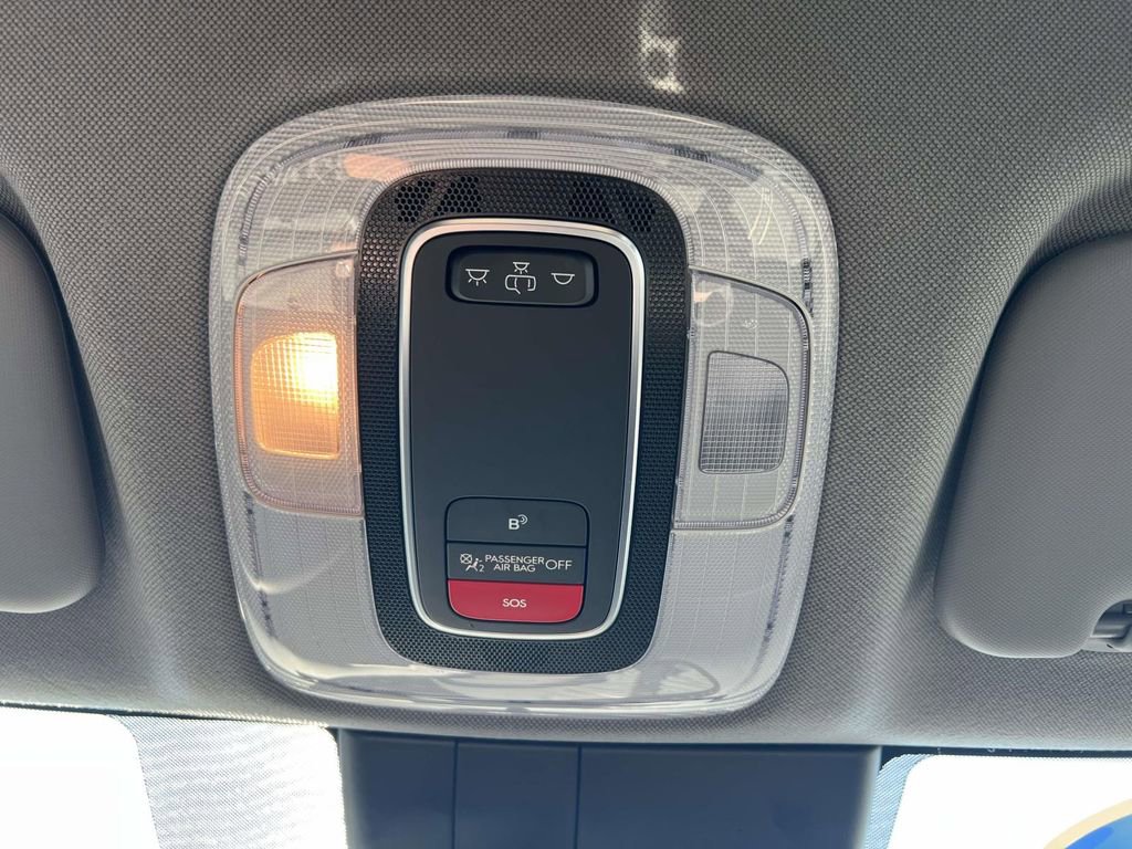 Certified 2023 Hyundai Elantra SEL w/ Preferred Accessory Package image 31