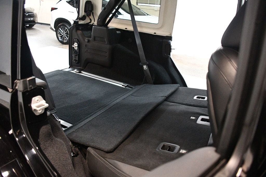 Used 2018 Jeep Wrangler Unlimited Rubicon AWD/4WD image 74
