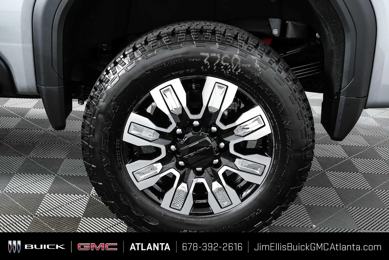 New 2026 GMC Sierra 2500 Denali w/ Denali Reserve Package AWD/4WD image 37