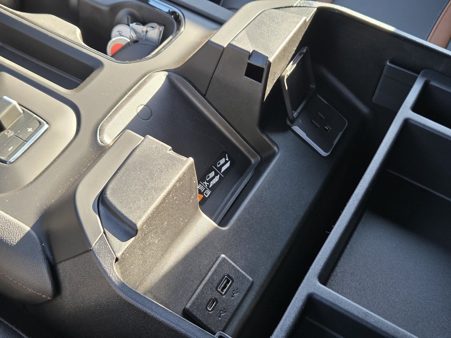 New 2026 GMC Sierra 2500 AT4 w/ AT4 Premium Plus Package AWD/4WD image 40