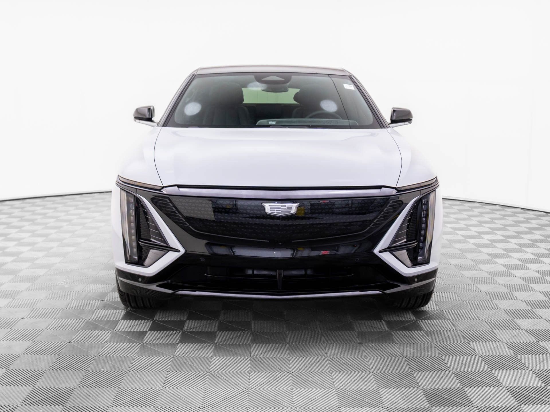 New 2026 Cadillac Lyriq Sport video 2