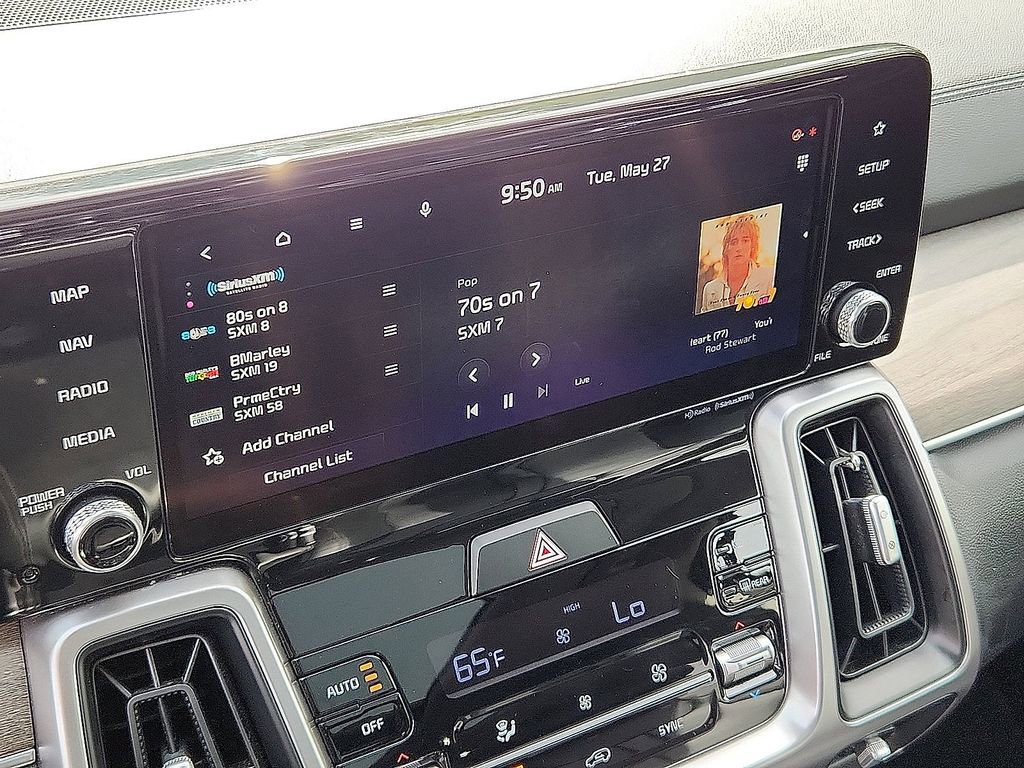 Certified 2023 Kia Sorento S w/ Panoramic Sunroof Package image 16