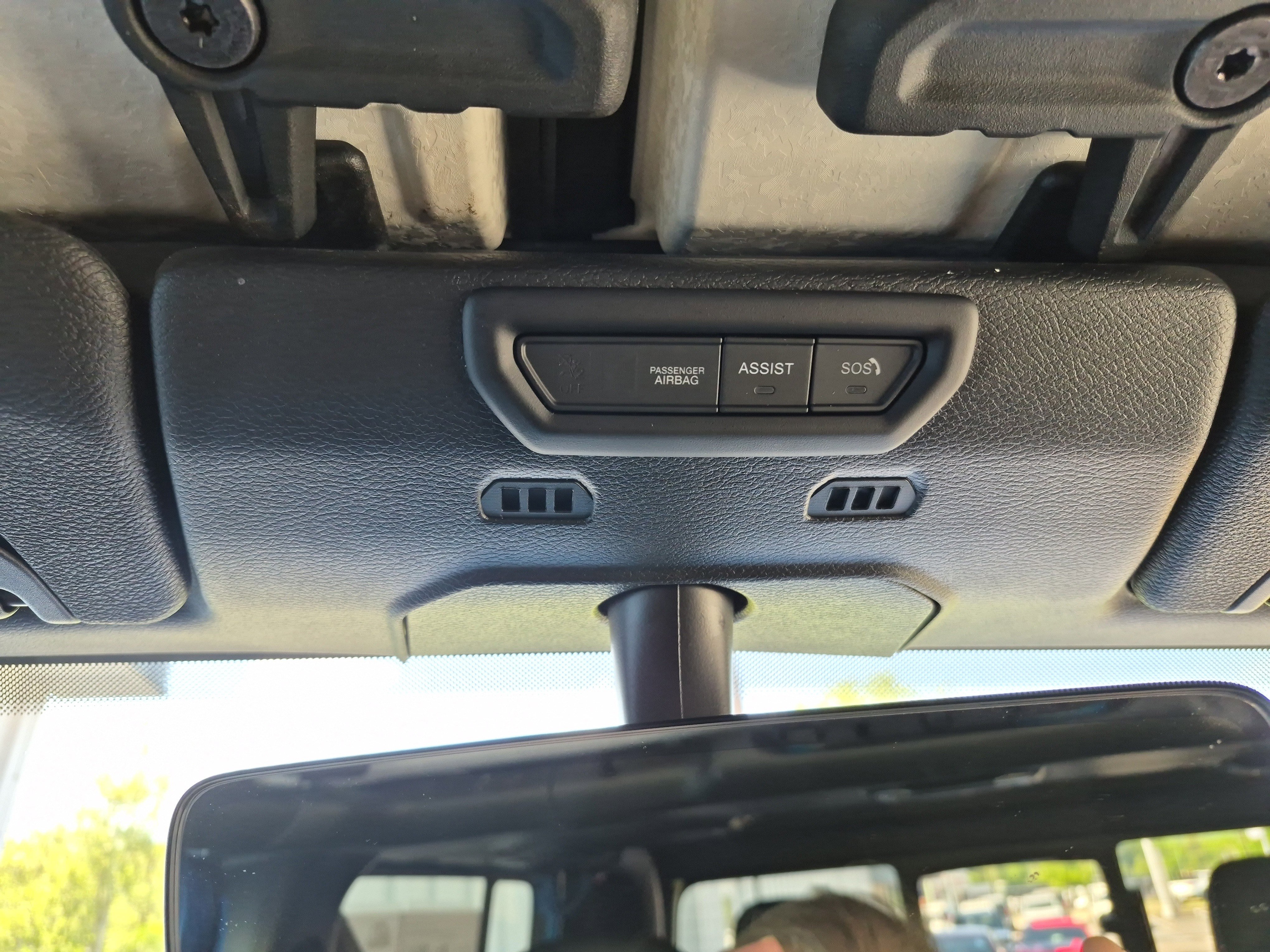 Used 2022 Jeep Gladiator Rubicon w/ Cold Weather Group AWD/4WD image 35