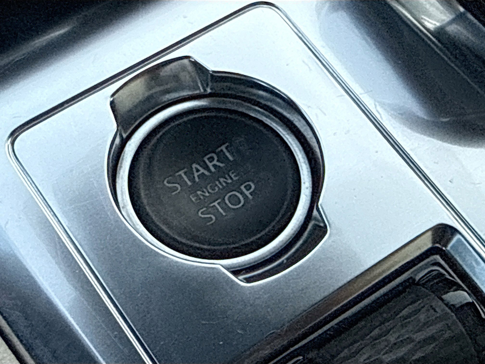 Used 2023 Jaguar F-PACE R-Dynamic S image 36