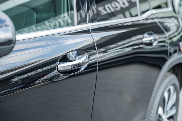 Certified 2023 Mercedes-Benz GLB 250 4MATIC image 15