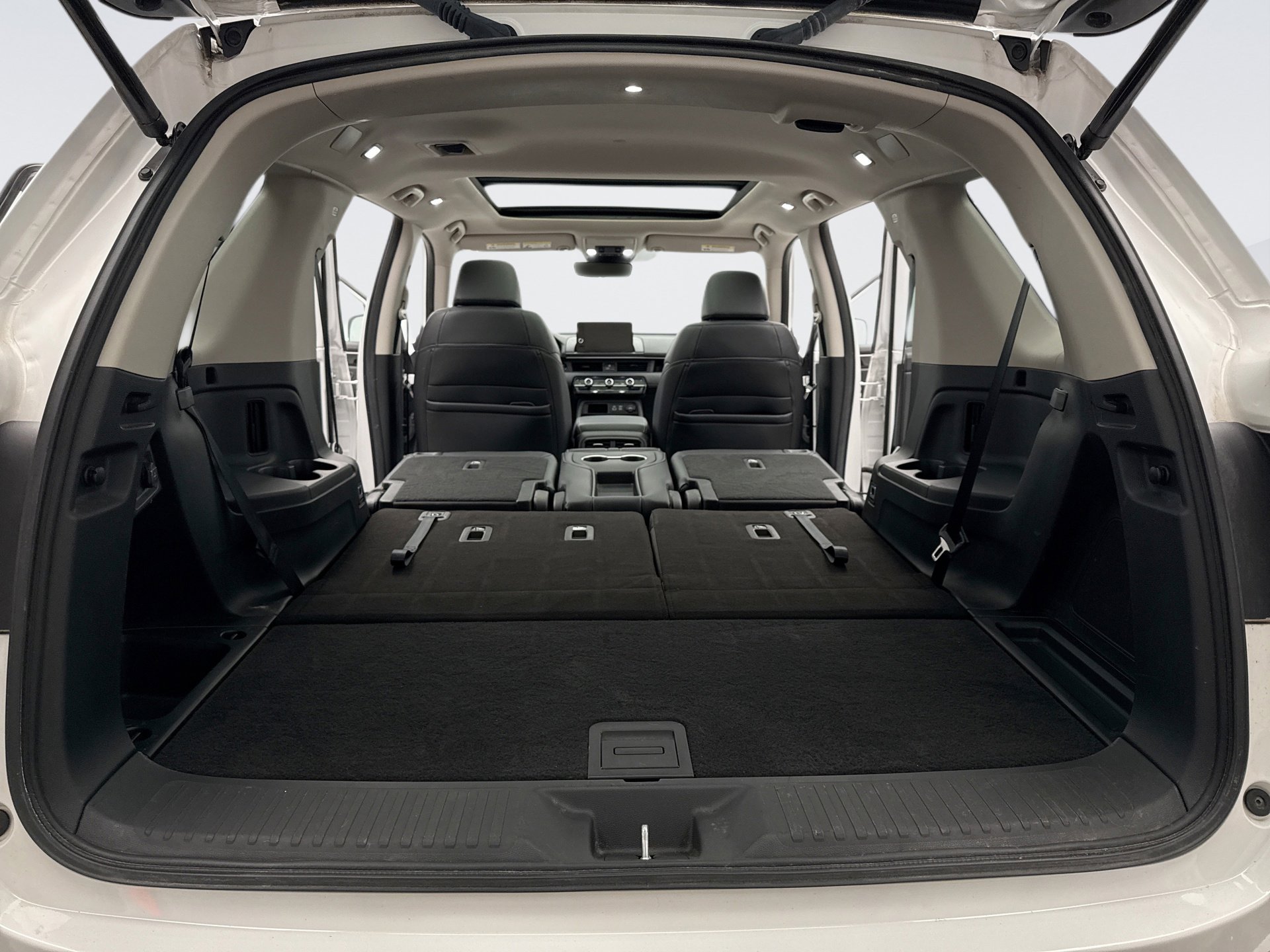 Used 2023 Honda Pilot Touring image 25