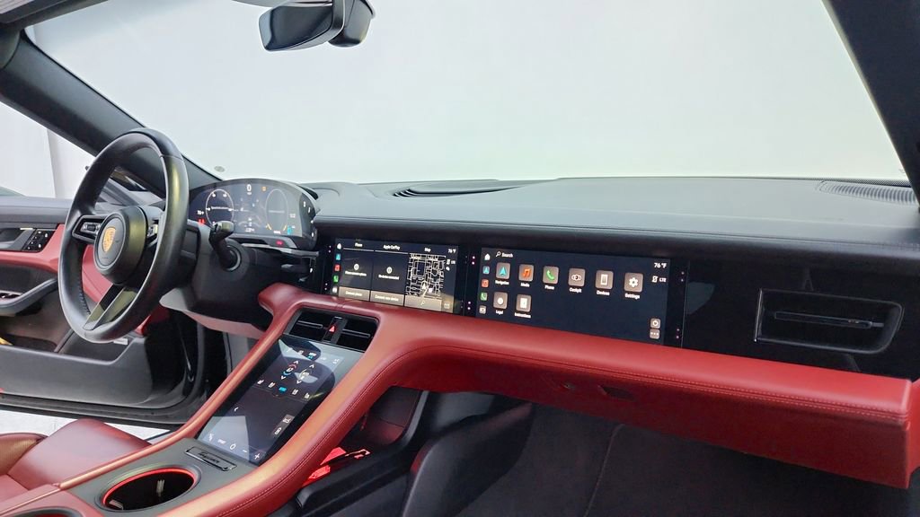 Used 2020 Porsche Taycan 4S w/ Premium Package image 32