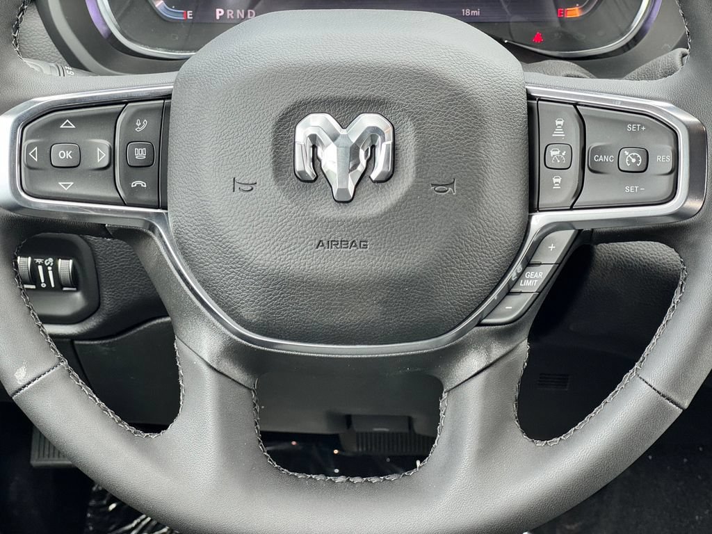 New 2026 RAM 2500 Laramie AWD/4WD image 19