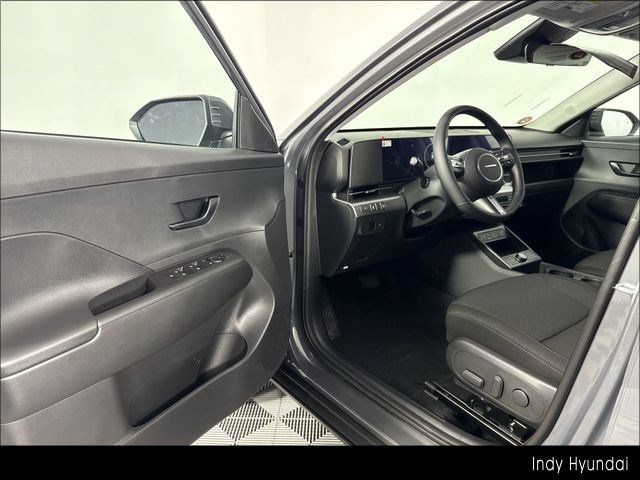 Certified 2025 Hyundai Kona SEL image 18
