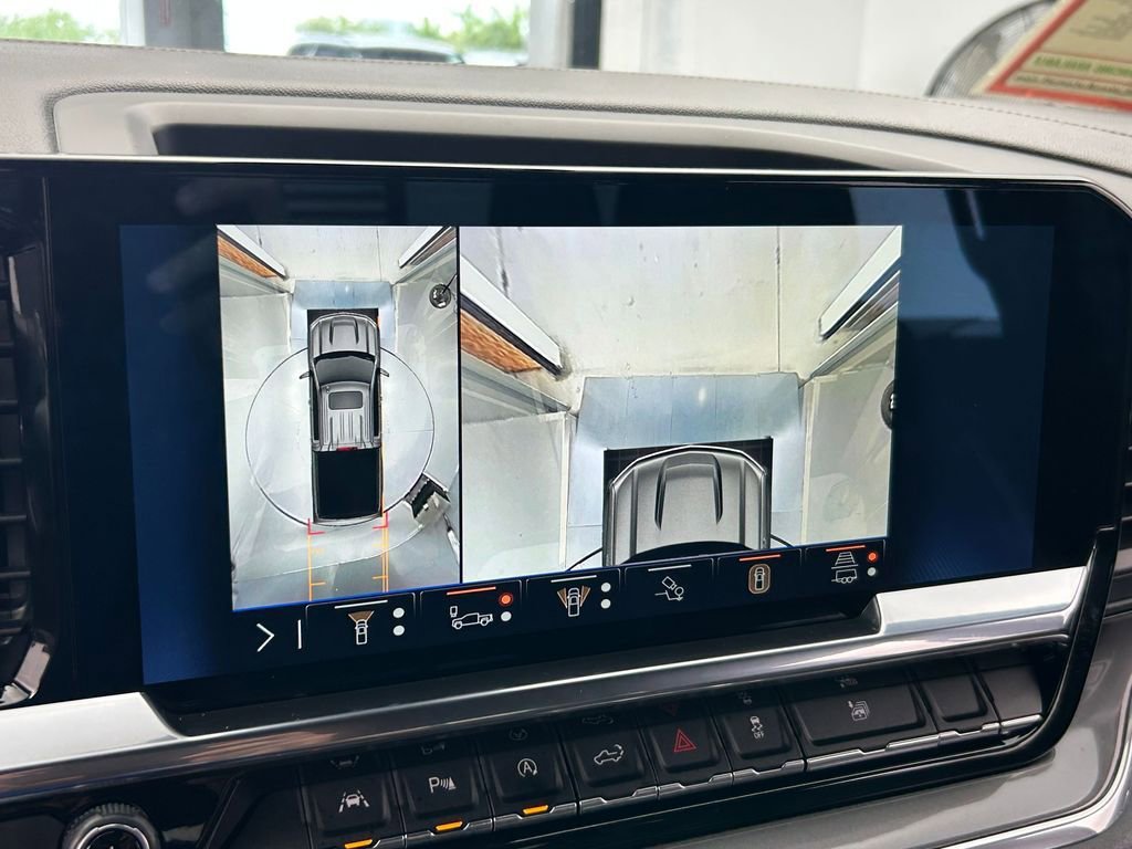 Used 2024 Chevrolet Silverado 1500 High Country w/ Technology Package image 26