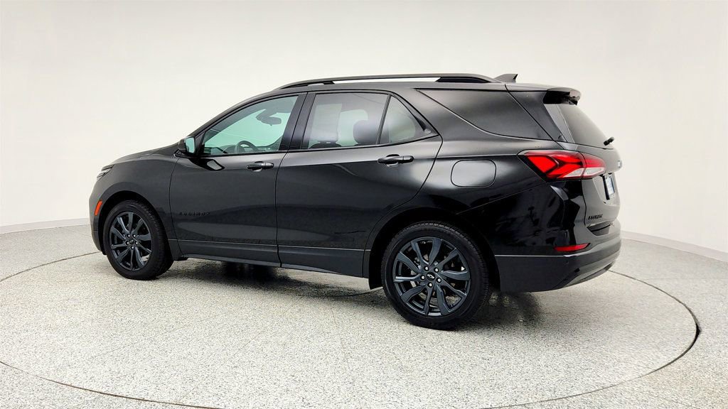 Used 2022 Chevrolet Equinox RS w/ LPO, Floor Liner Package image 7