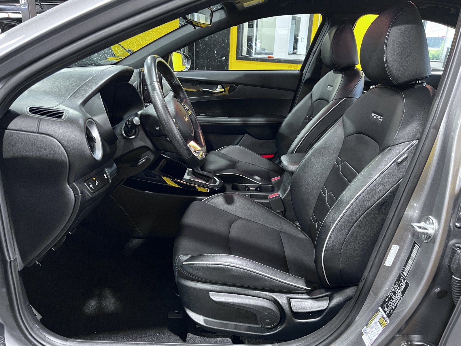 Used 2024 Kia Forte GT-Line image 15