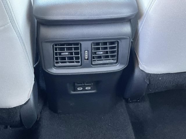Used 2024 Toyota RAV4 XLE FWD image 17