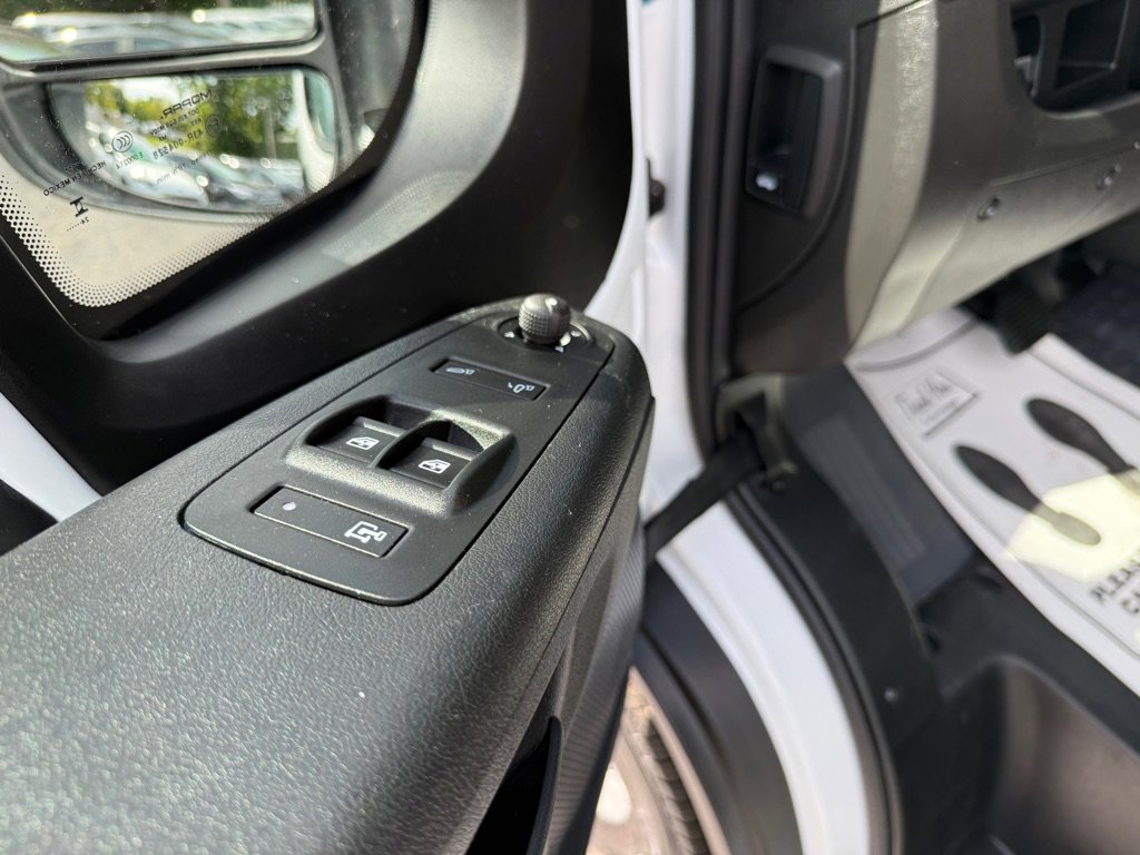 Used 2025 RAM ProMaster 2500 w/ Convenience Group FWD image 12