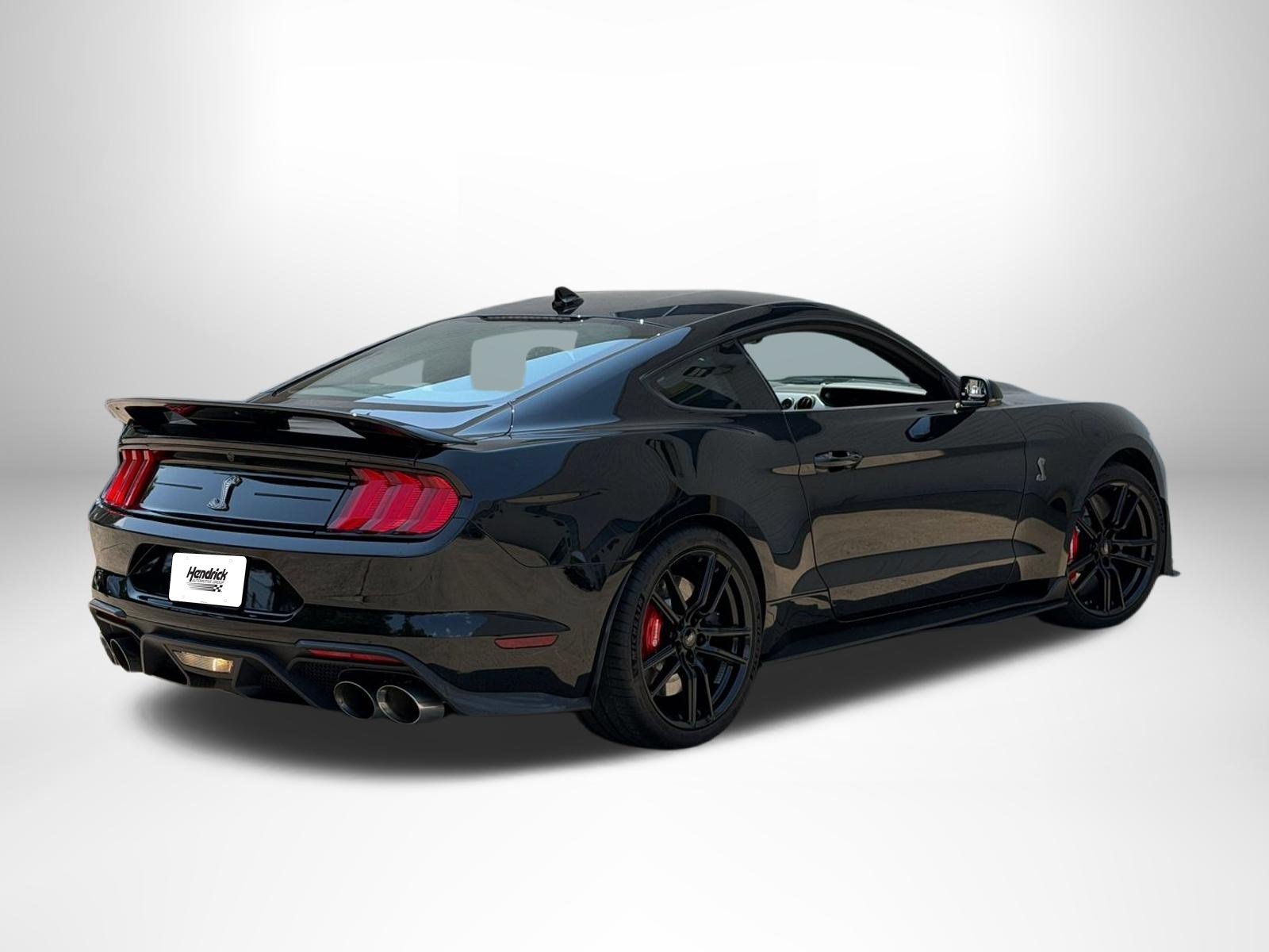 Used 2020 Ford Mustang Shelby GT500 w/ Technology Package RWD image 3
