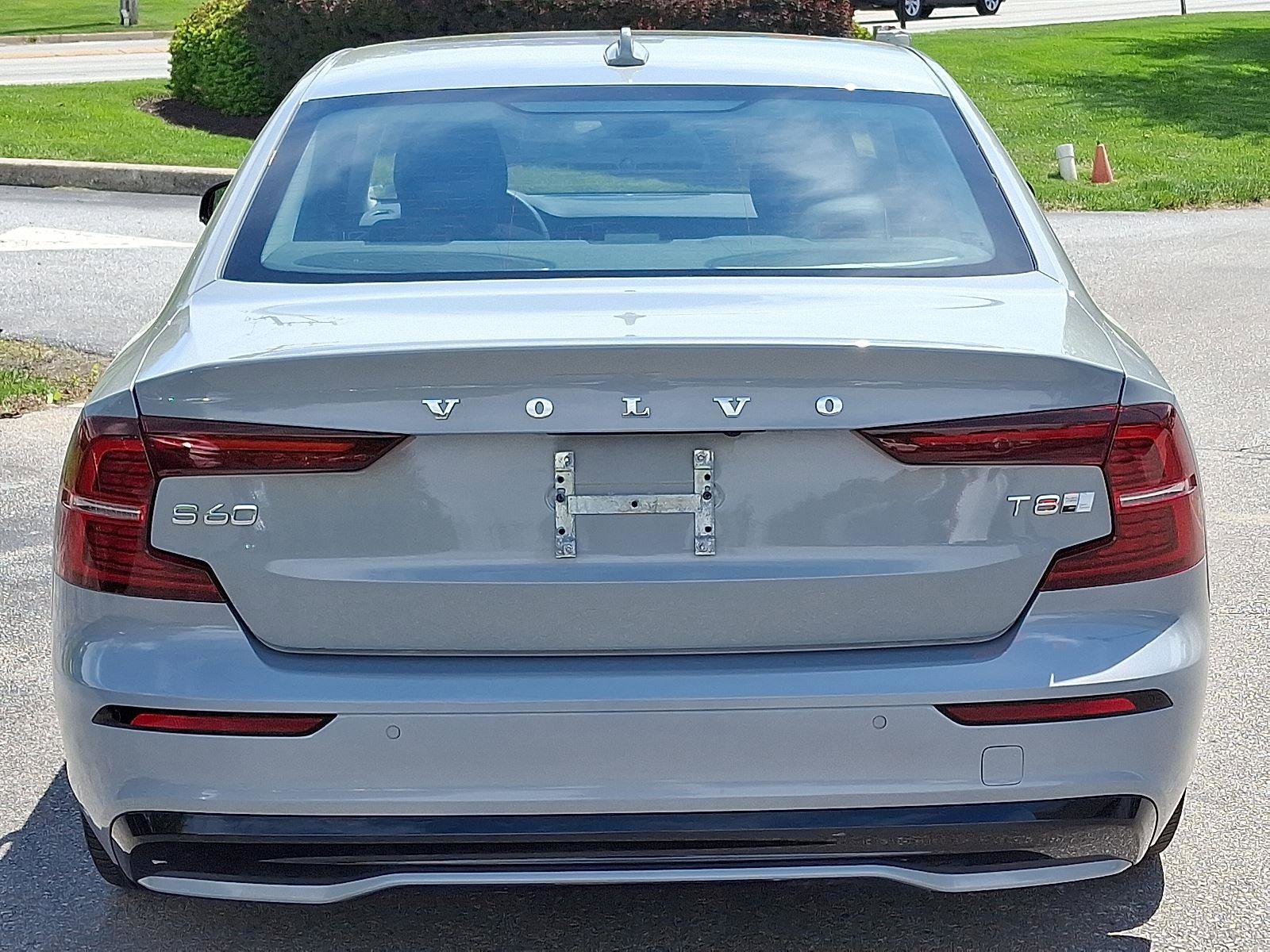 Certified 2025 Volvo S60 T8 Plus AWD/4WD image 5