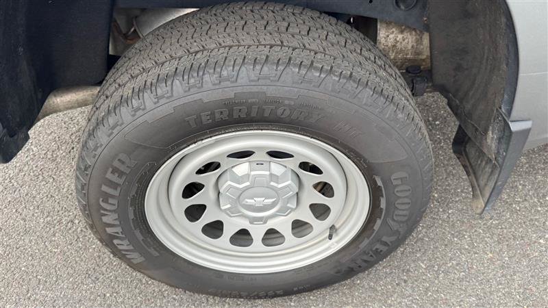 Used 2023 Chevrolet Colorado W/T RWD image 25