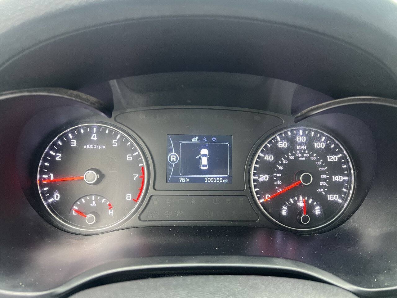 Used 2017 Kia Optima LX FWD image 18