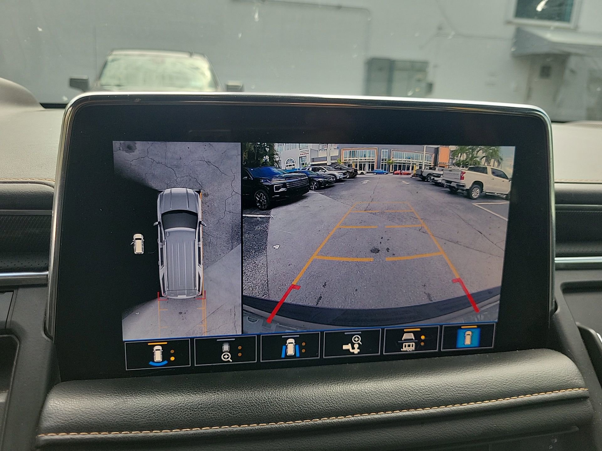 Used 2021 GMC Yukon AT4 w/ AT4 Premium Plus Package image 38