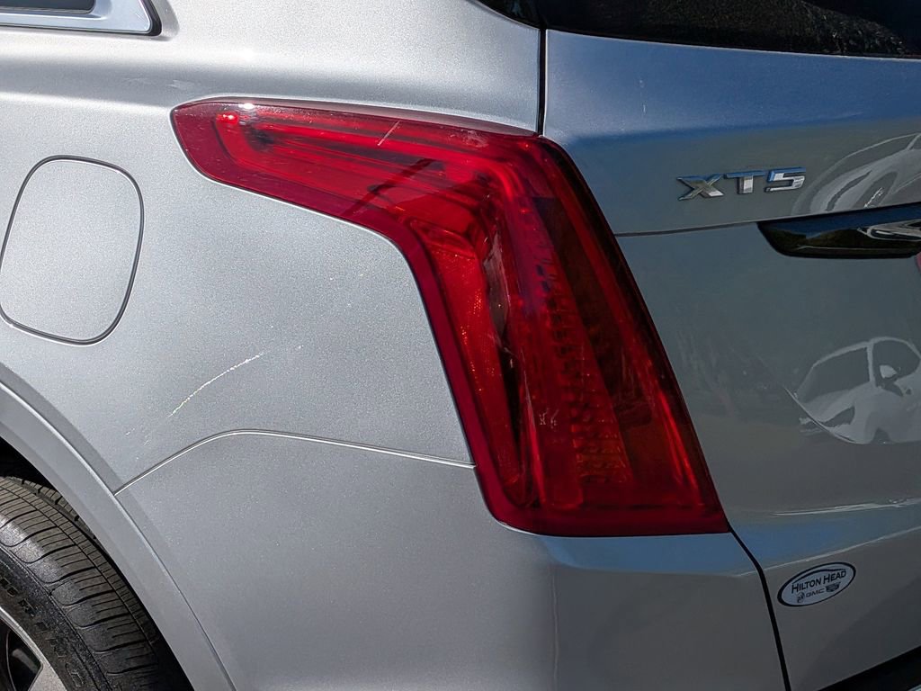 Used 2018 Cadillac XT5 Premium Luxury image 15