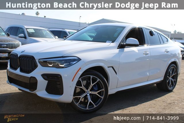 Used 2022 BMW X6 xDrive40i w/ M Sport Package image 9