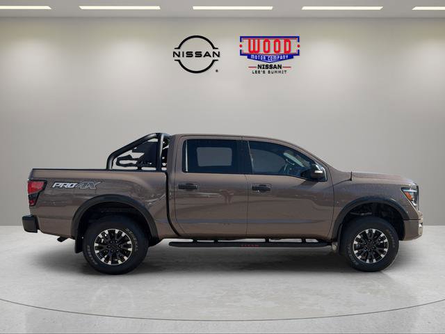 Used 2020 Nissan Titan PRO-4X w/ Pro-4x Convenience Package image 2
