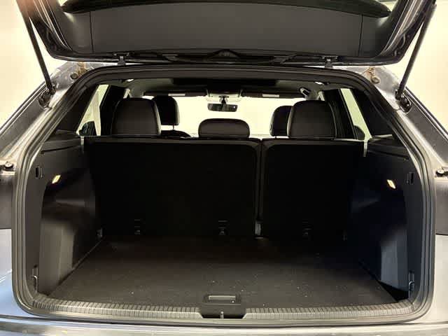 Used 2022 Volkswagen Atlas Cross Sport SE w/ Panoramic Sunroof Package AWD/4WD image 18