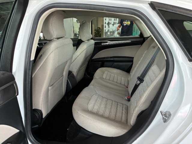 Used 2018 Ford Fusion S image 18