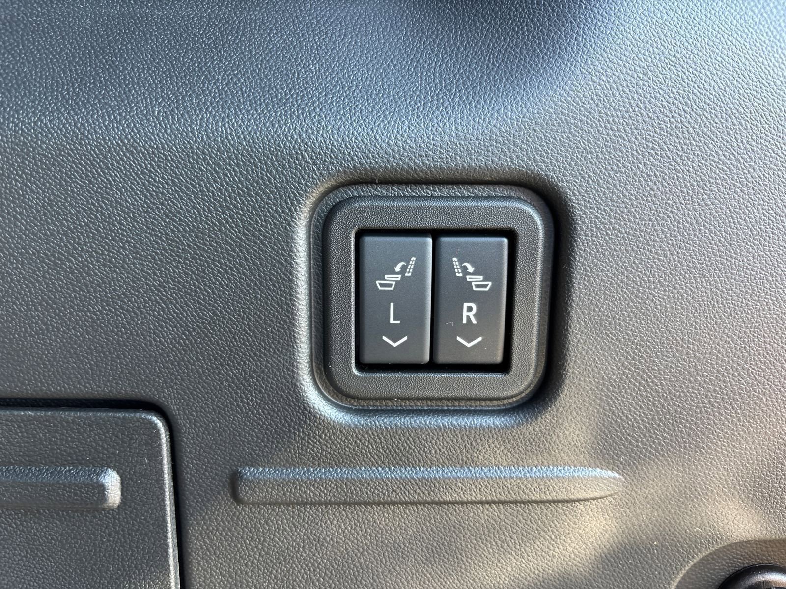 New 2026 GMC Hummer EV SUV image 36