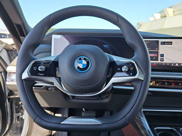 New 2025 BMW i7 eDrive50 w/ Premium Package image 18