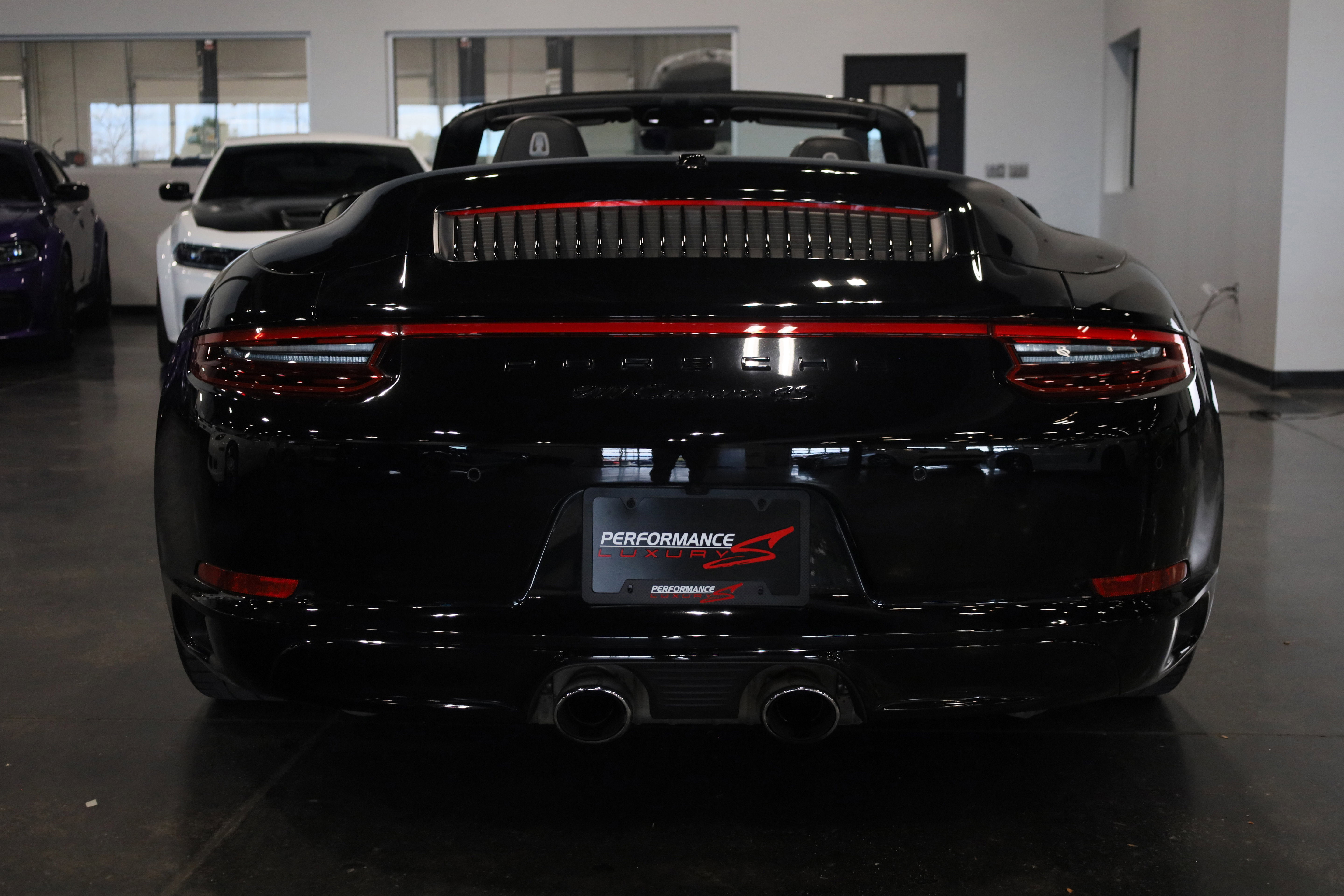 Used 2017 Porsche 911 Carrera 4S image 5