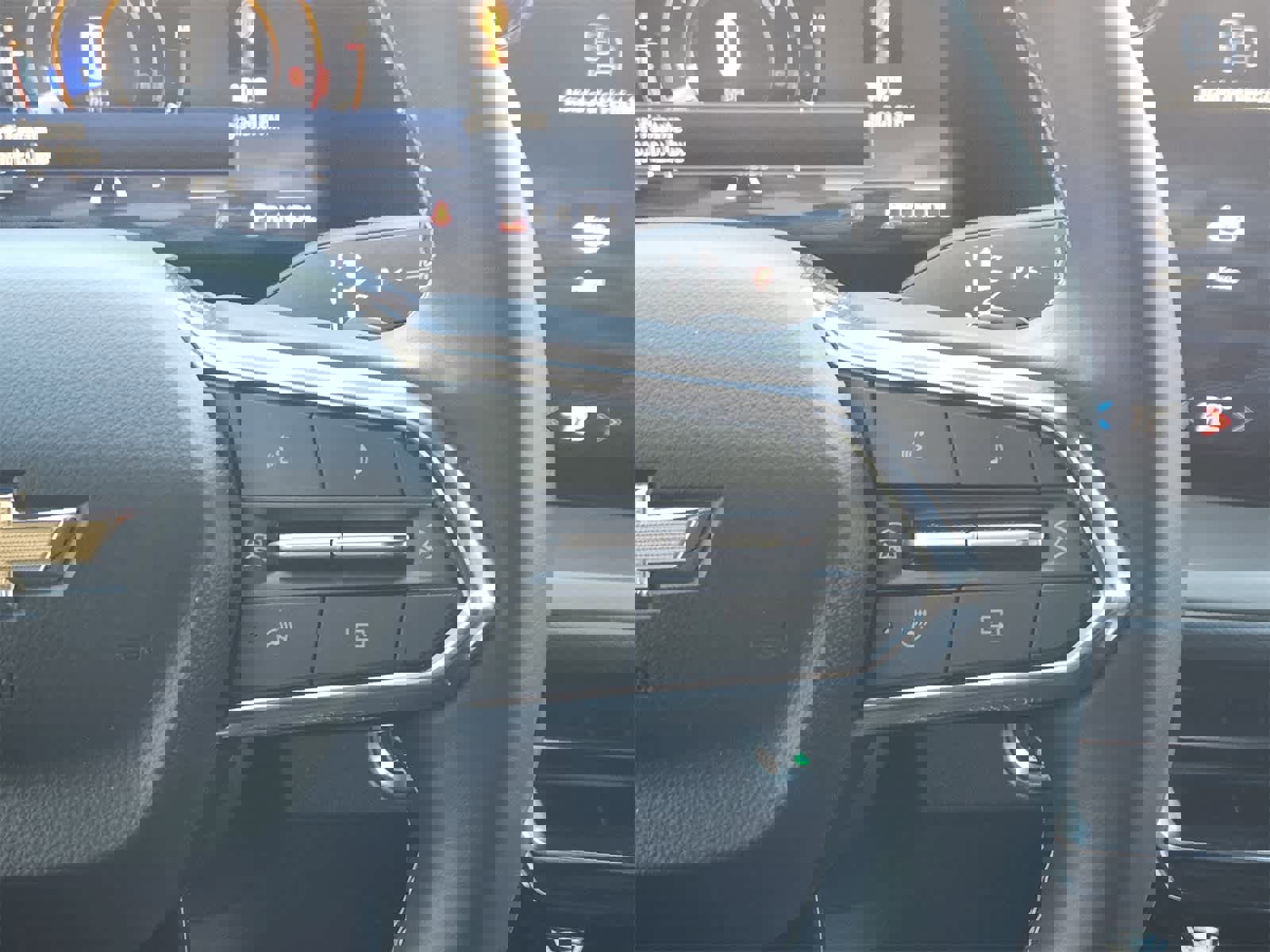 Used 2024 Chevrolet Traverse LS image 25