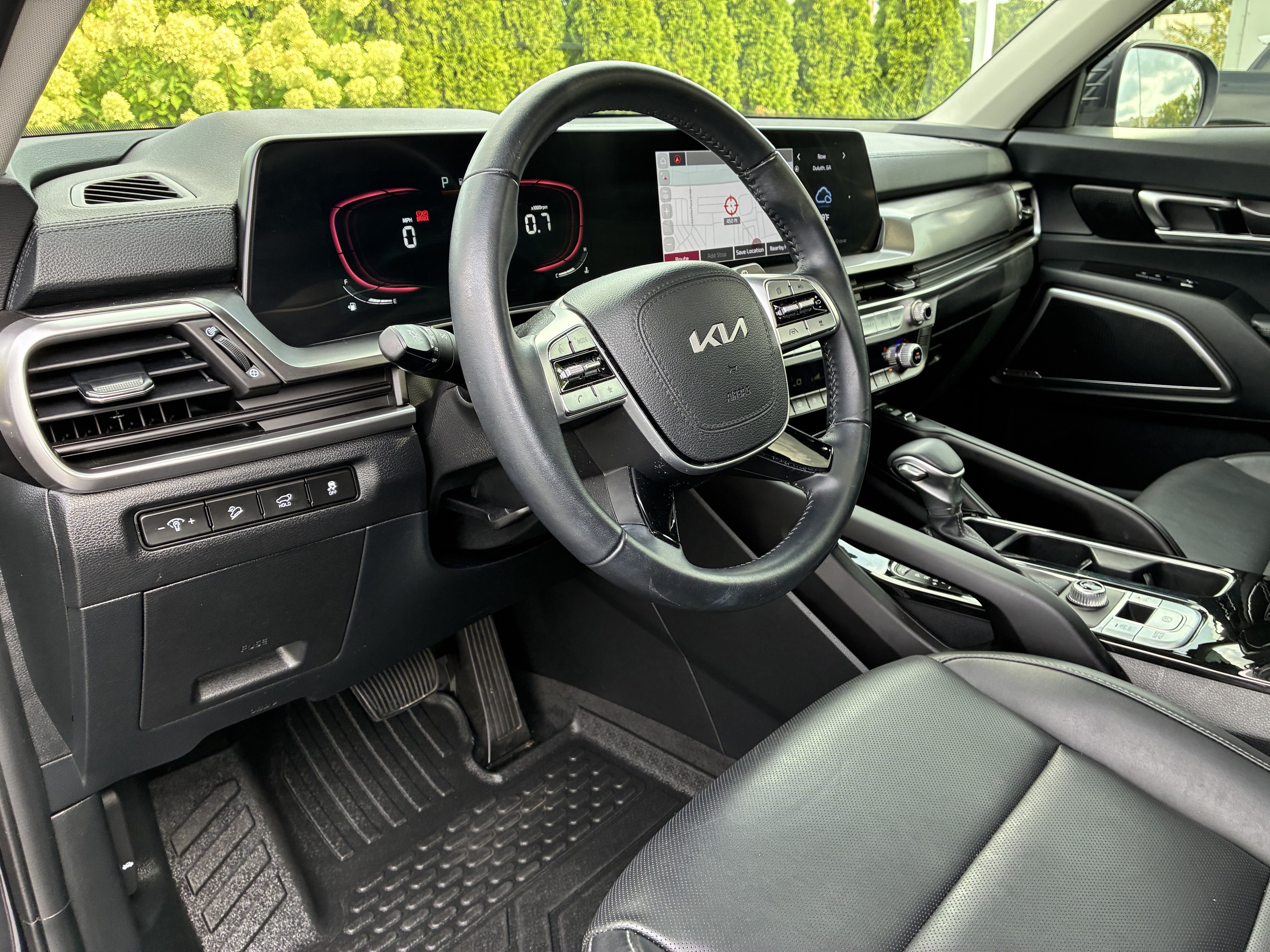Used 2025 Kia Telluride S FWD image 21