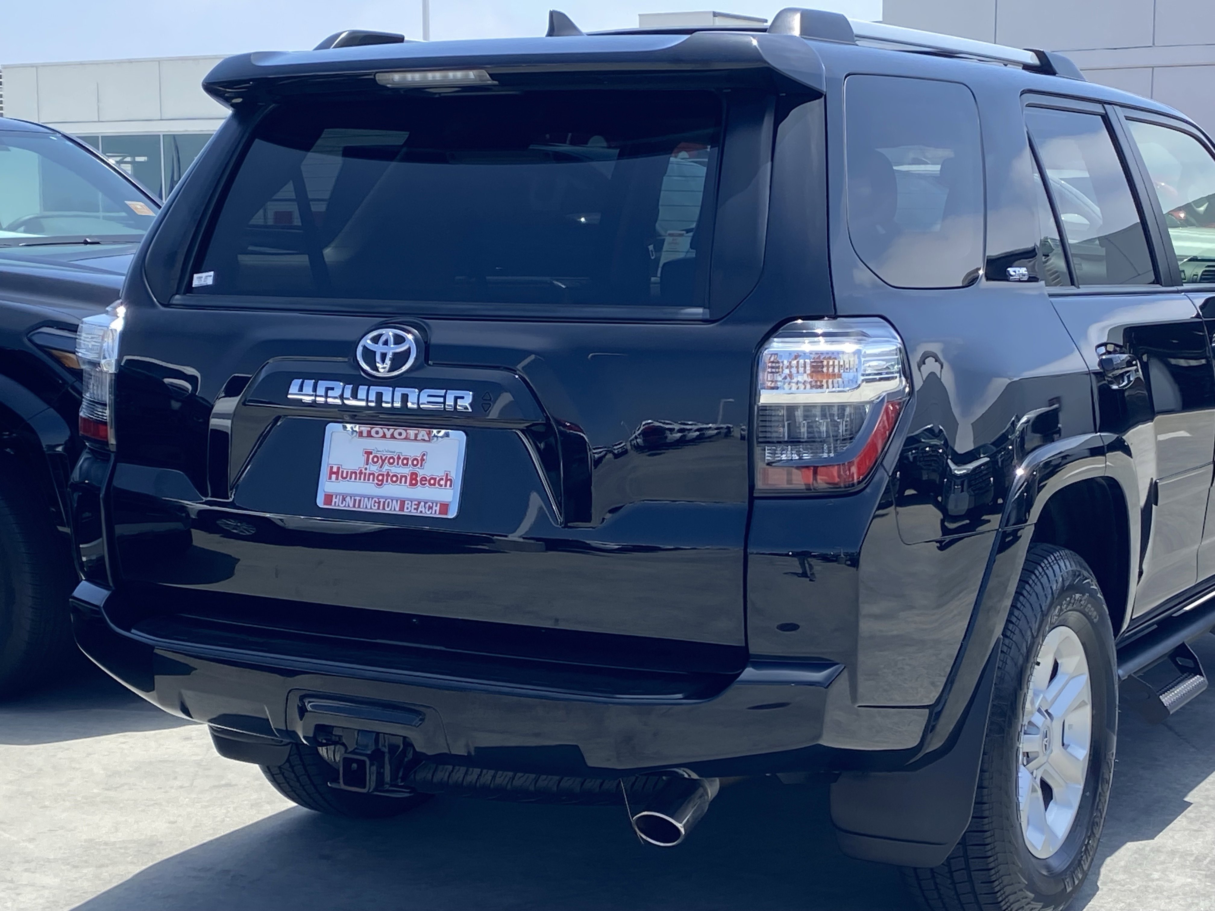 Certified 2021 Toyota 4Runner SR5 Premium w/ Moonroof Package RWD image 4