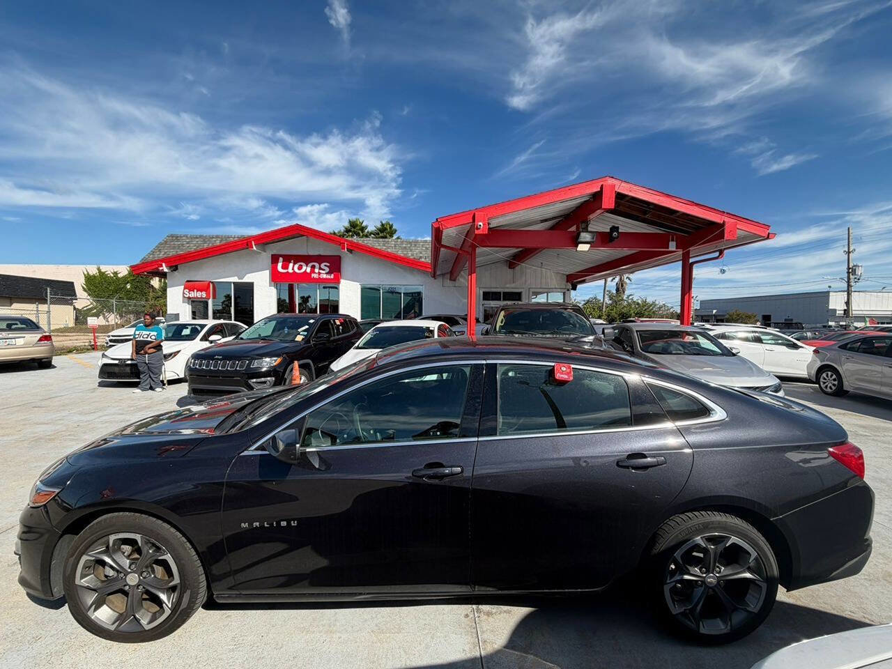 Used 2023 Chevrolet Malibu LT w/ Driver Confidence Package FWD image 5