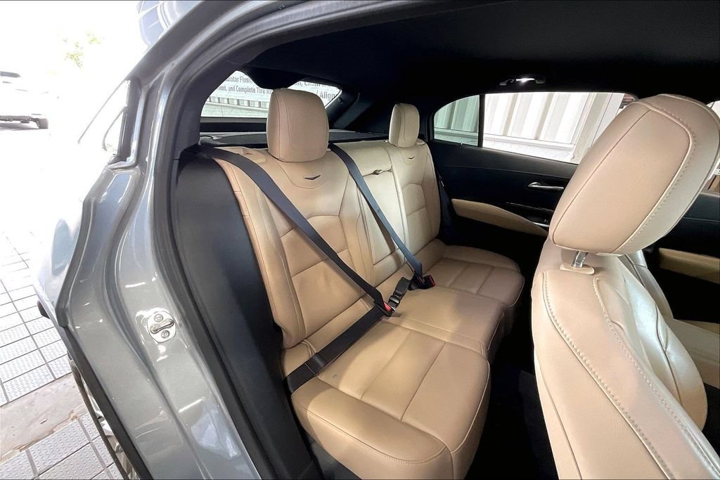Used 2025 Cadillac XT4 Premium Luxury FWD image 15