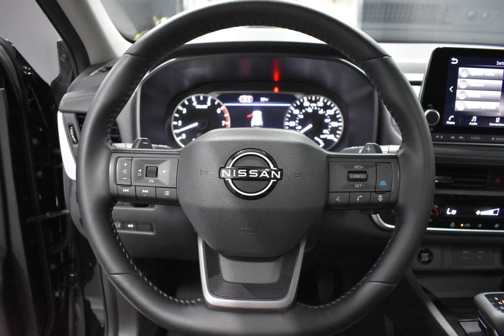 Certified 2026 Nissan Rogue Dark Armor AWD/4WD image 27