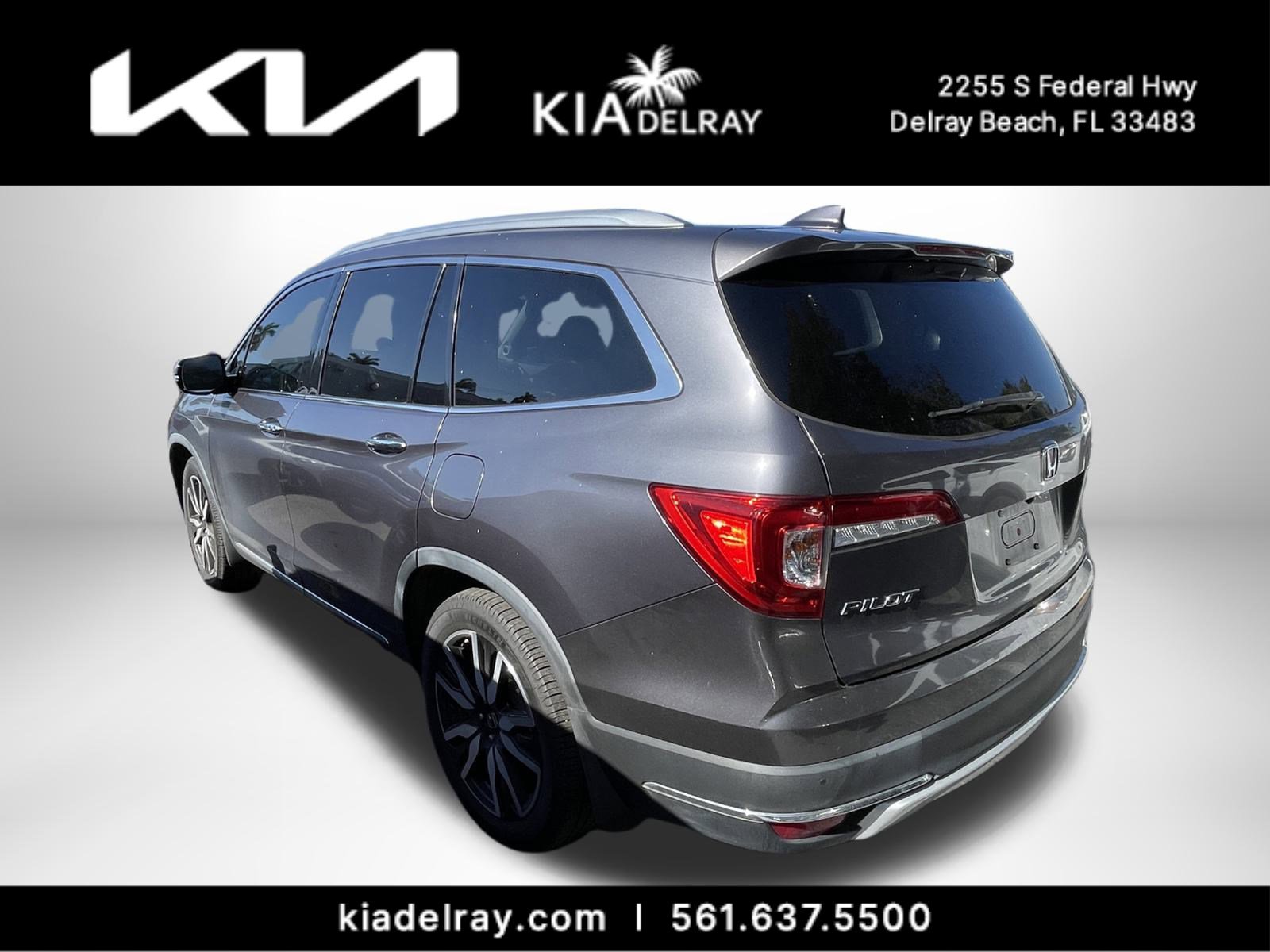 Used 2020 Honda Pilot Touring image 3