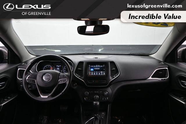 Used 2019 Jeep Cherokee Latitude Plus w/ Comfort/Convenience Group FWD image 24