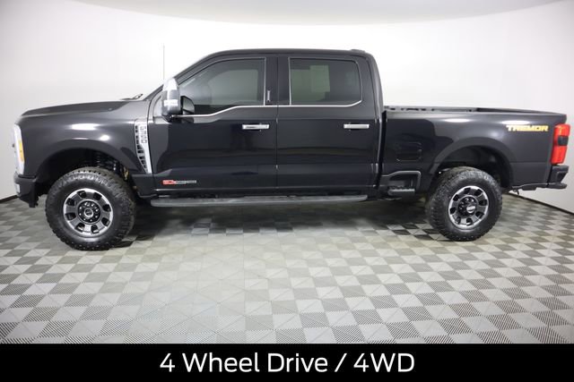 Used 2023 Ford F350 Platinum w/ Tremor Off-Road Package AWD/4WD image 8