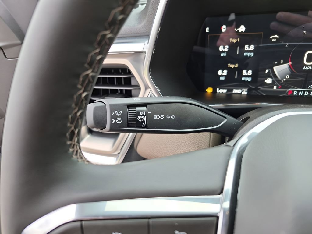 New 2026 GMC Canyon Denali w/ LPO, Denali Black Edition AWD/4WD image 41