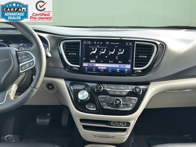 Certified 2024 Chrysler Pacifica Touring-L image 22