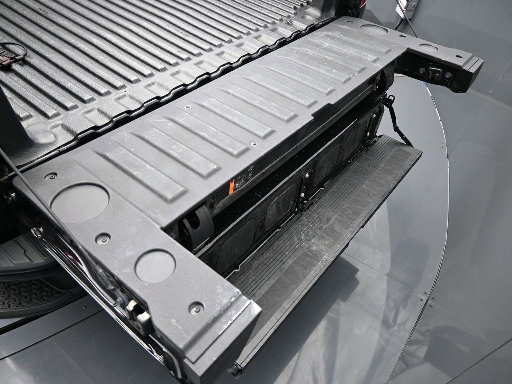 Used 2023 Chevrolet Silverado 1500 Custom image 38