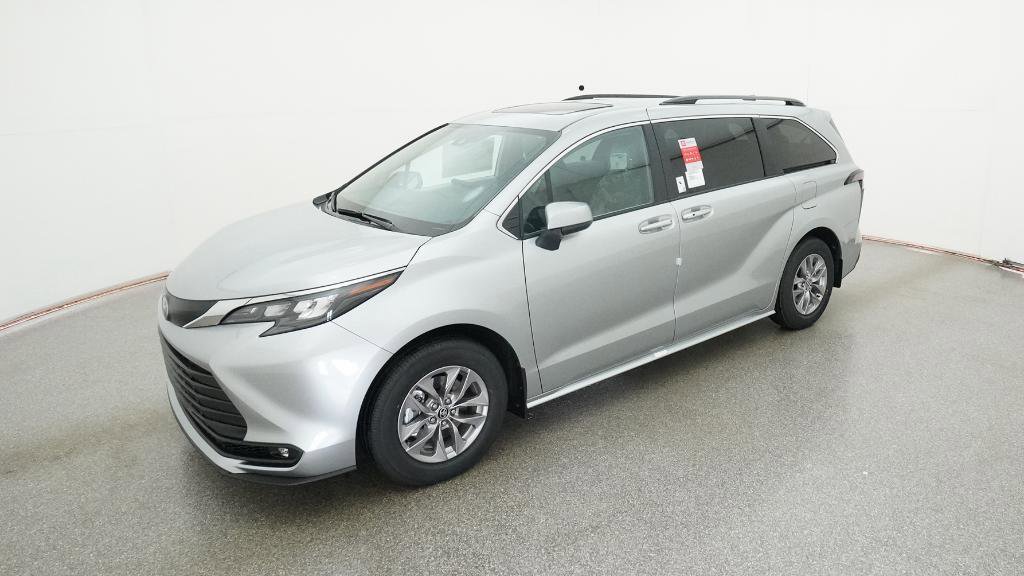 New 2025 Toyota Sienna XLE