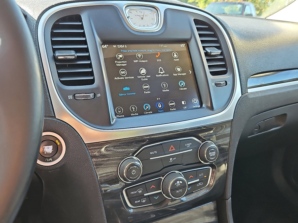 Used 2018 Chrysler 300 Touring image 28