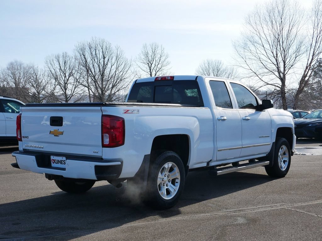 Used 2017 Chevrolet Silverado 1500 LTZ Z71 w/ LTZ Plus Package AWD/4WD image 10