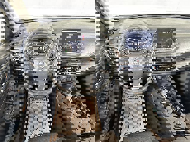 Certified 2026 Nissan Rogue SV image 17